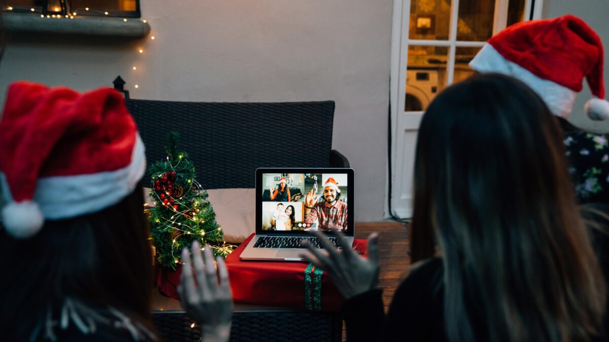 Natale ai domiciliari per i ribelli no vax