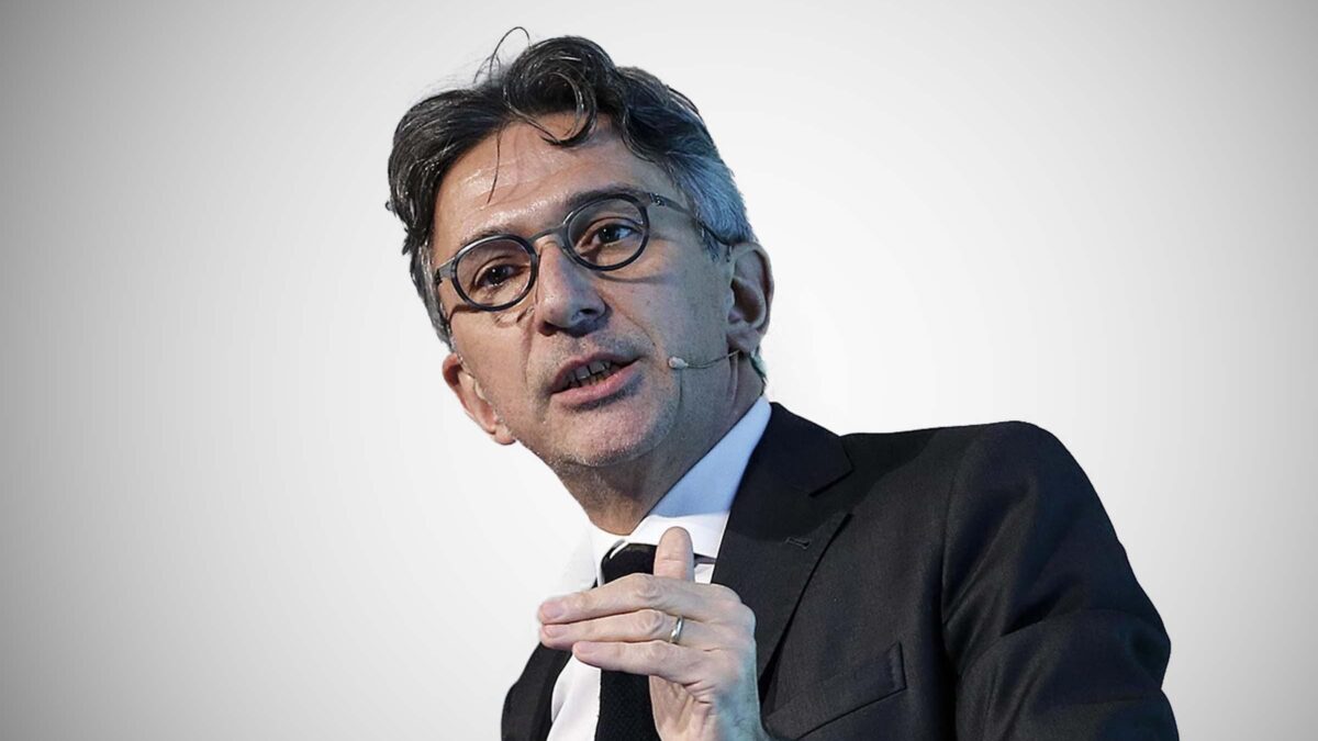Bestia di Renzi, all’estero le mail di governo