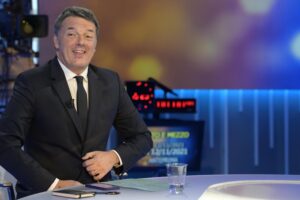 Il piano referendum: Delrio in radio, sms e foto coi grandi