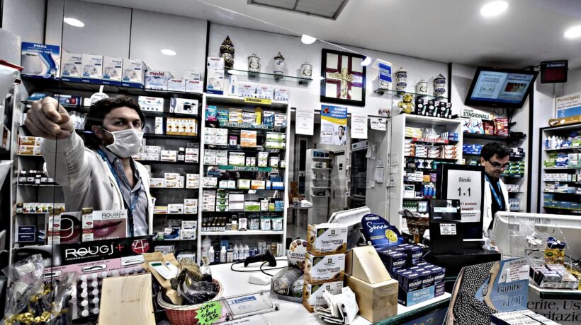 Scarseggiano le materie prime e sugli antibiotici scatta l’allarme