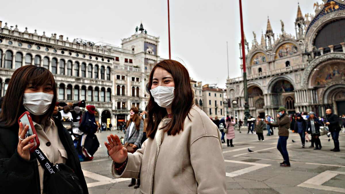 I turisti stranieri più liberi degli italiani. A loro può bastare il lasciapassare base