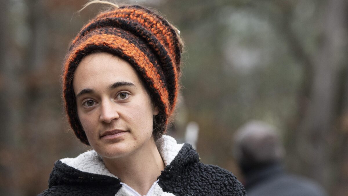 Carola libera di speronare: parola di giudice