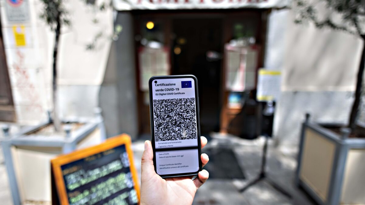 La falla del pass ai positivi è ancora aperta