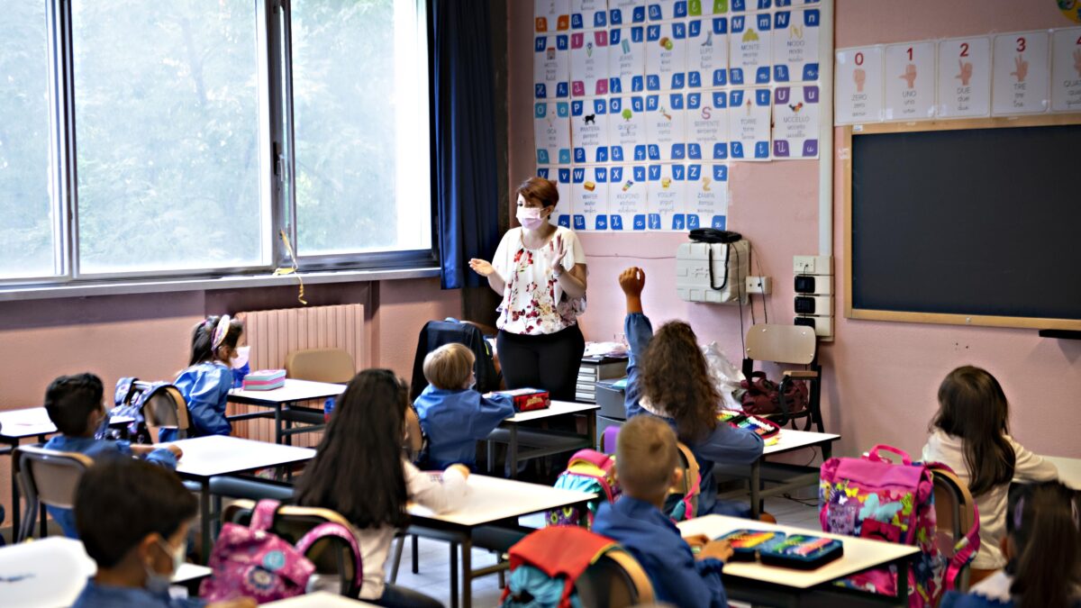 Si punta sullo screening degli studenti per evitare la Dad