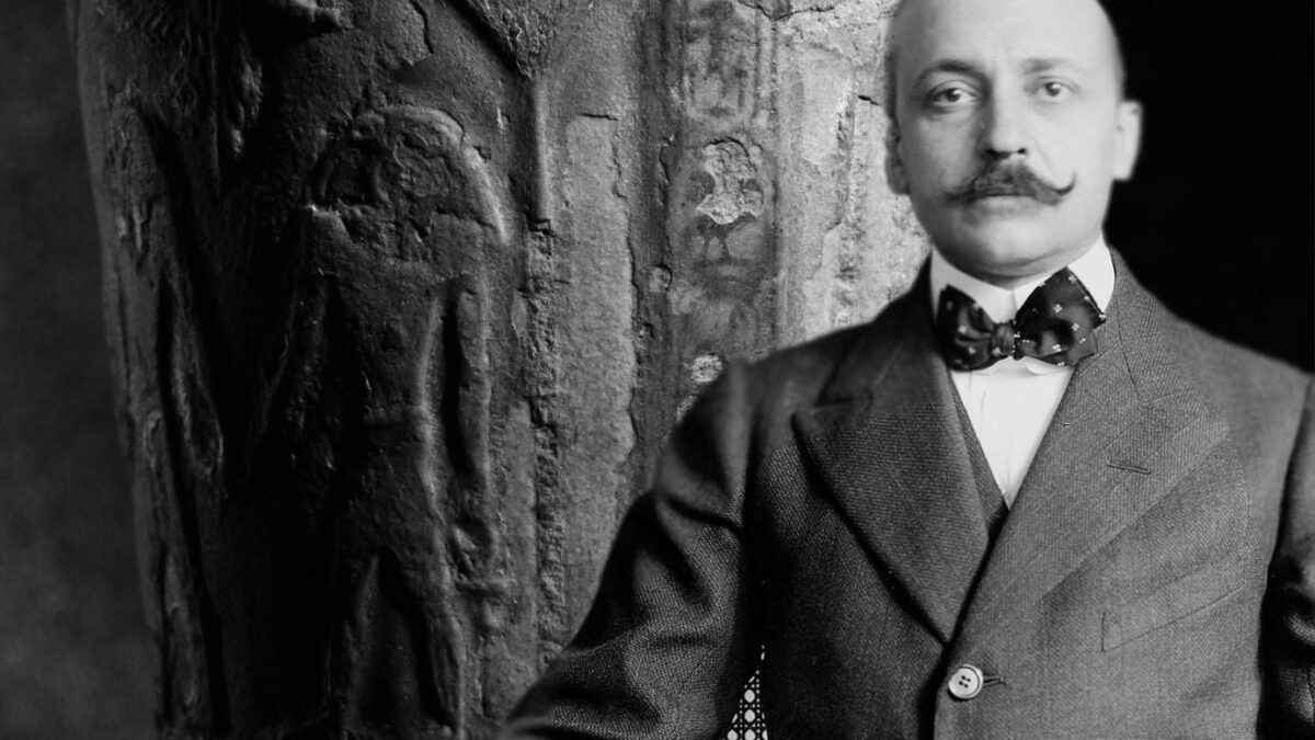 L’omaggio di Marinetti agli sposi: una mummia follemente innamorata