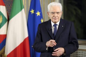 Il discorso sanitario di Mattarella e l’inchino alla transizione ecologica Ue