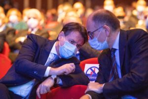 Le figuracce di Letta capro espiatorio dell’operazione Conte e i mal di pancia Pd