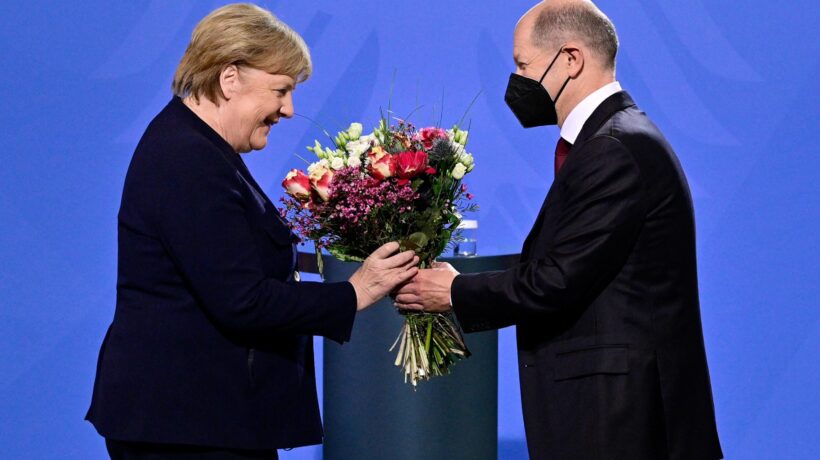 Scholz al guinzaglio: piano Usa contro la Cina