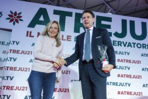 Conte si butta sul proporzionale per non scomparire alle elezioni