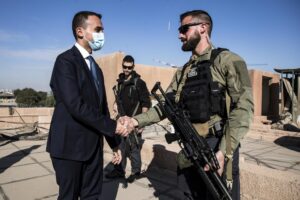 Flop di Di Maio e italiani ancora in carcere all’estero