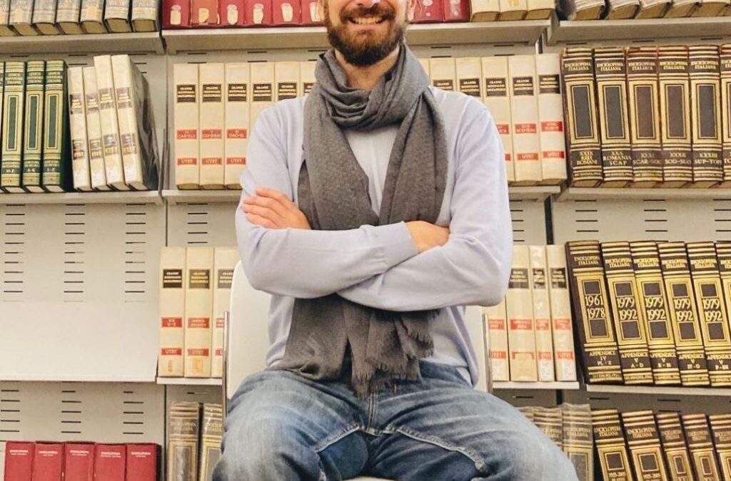 Paolo Gambi: «Ascolto i racconti degli altri e scrivo poesie sui loro corpi»