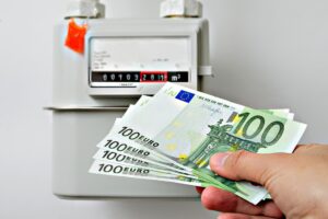 Russia, stoccaggi e mania verde. I tre sbagli Ue dietro il caro bollette