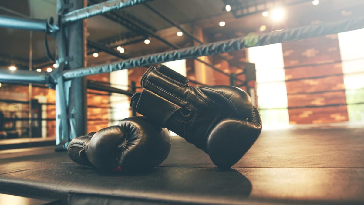 Boxe addio, «è un bambino problematico». Il Cio dà un pugno allo spirito olimpico