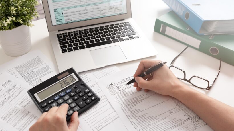 Uno-due del fisco: cittadini e imprese ko