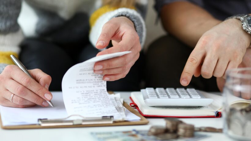 Imposte sull’aria e sulla stregoneria. Allo Stato va bene tutto pur di tassare