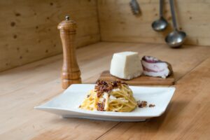 La gricia e le sorelle: quando «du’ spaghi» non sono il solito cibo