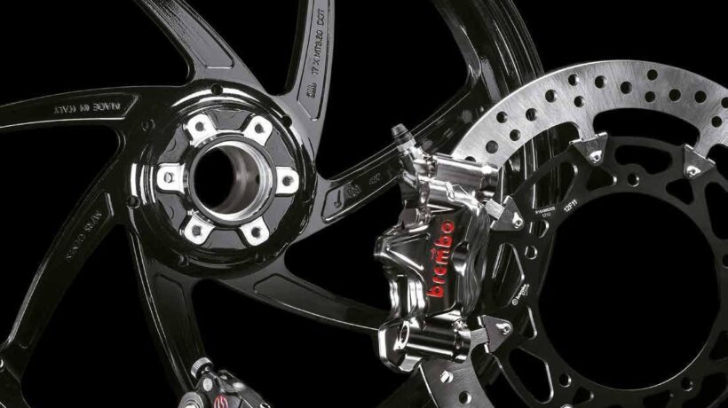 Sistema frenante Brembo per maximoto (courtesy Giorgio Nada Editore)