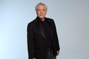 Nino D’Angelo: «Paura e precarietà ci ammazzano. Riprendiamoci la nostra vita»