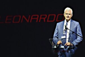 Opa su Tim, credito con Leonardo. La doppia campagna italiana di Kkr