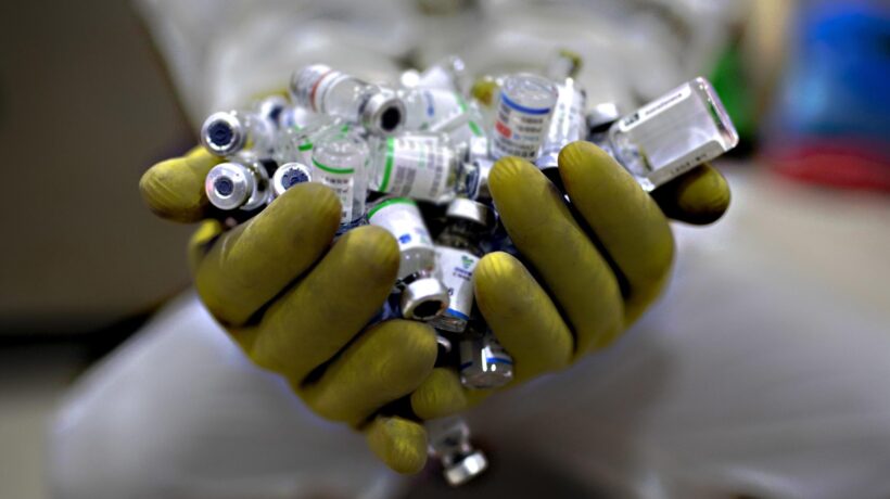 Le contraddizioni degli ultrà dei vaccini