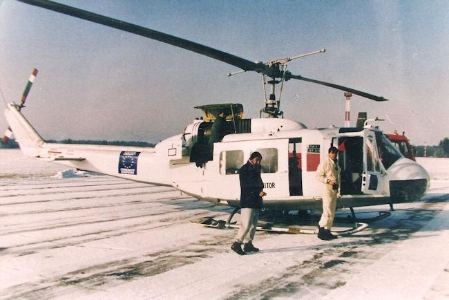 Sosta tecnica per un AB-205 italiano della missione EUMM (courtesy Il Basco Azzurro)