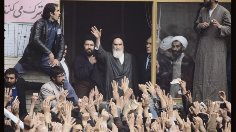 Effemeridi: questa settimana iniziava il regime di Khomeini