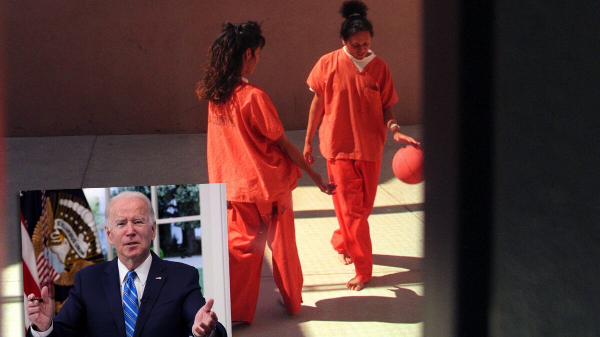 Biden ignora i rischi pur di mandare uomini trans nelle carceri femminili