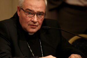 Don Negri, un sacerdote da battaglia