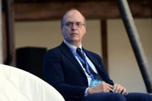 Dopo 16 morti la legge ignora i possibili mali procurati dal vaccino