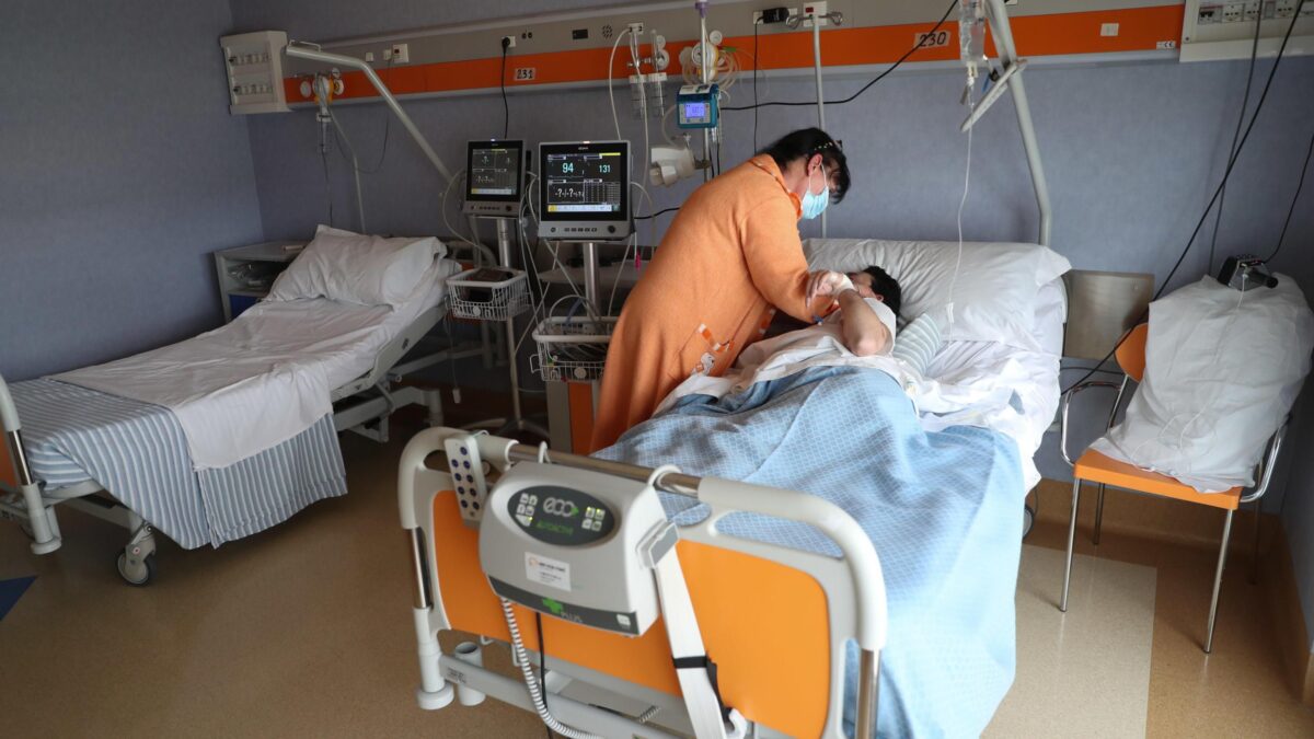 Morti covid, ricoveri, vaccini. I numeri italiani non tornano