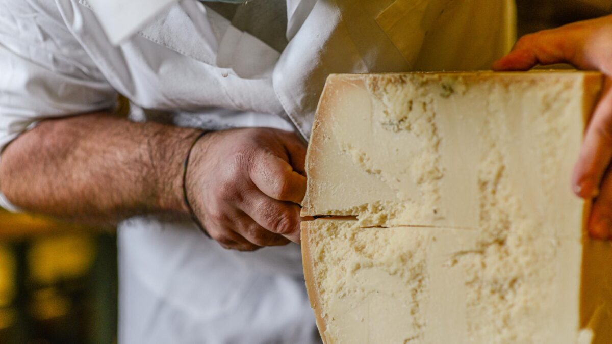 La crisi del cibo made in Italy scuote il Consorzio del parmigiano reggiano
