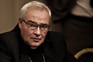 Monsignor Luigi Negri: «La Chiesa non rinunci alle sue battaglie»