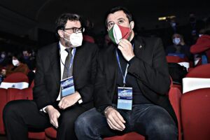 Cresce il malumore leghista. «Ci stanno provocando per costringerci a uscire»