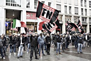 Non le danno il lavoro perché è di destra