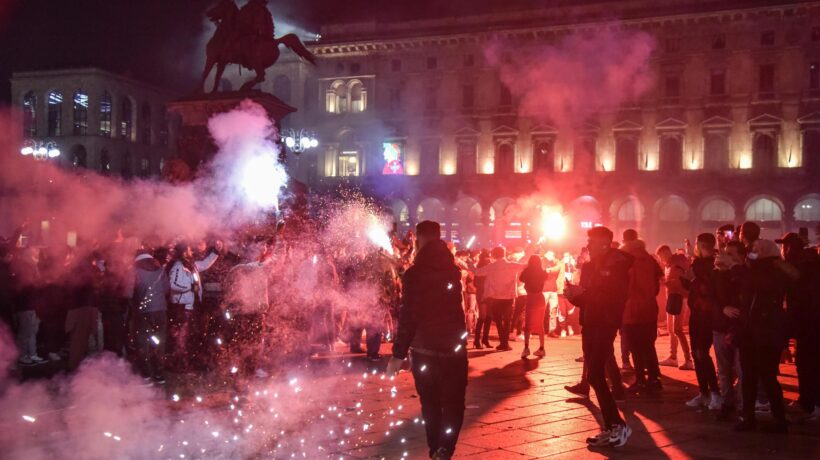 Stranieri molestano le ragazze in Duomo