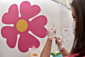 Il governo non molla i  vaccini vecchi perché è senza bussola sui prossimi