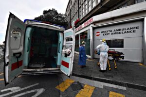 Apartheid in ospedale, il governo tace