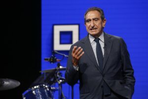 La spending review di Fuortes in Rai: zero tagli e un aumento del canone