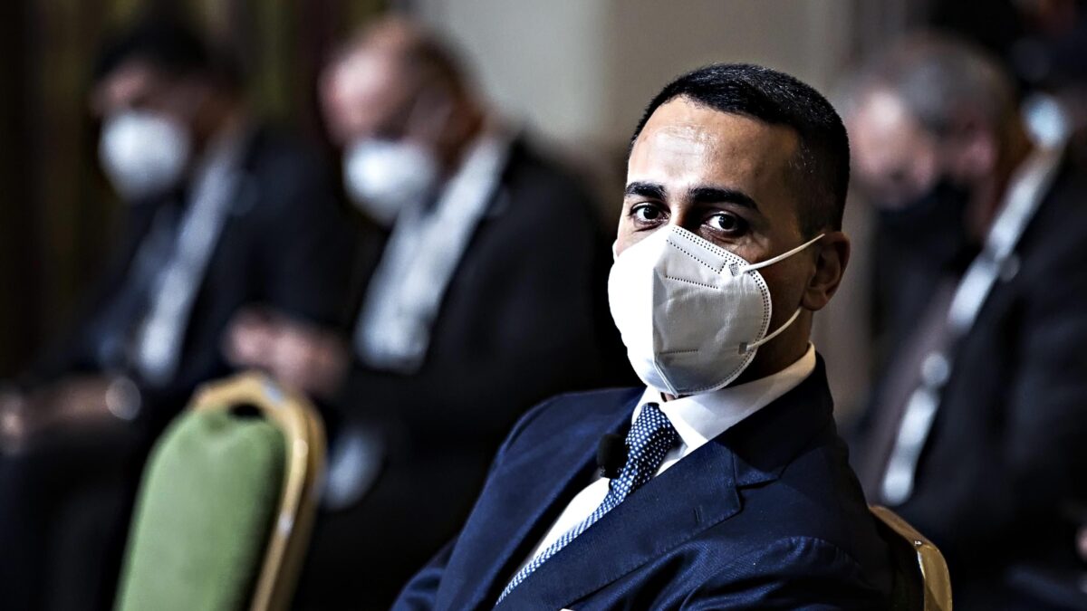 Nell’inchiesta su Grillo c’è il comizio con Di Maio: «L’Ue  sblocchi quella legge»