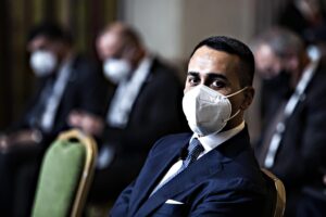 Nell’inchiesta su Grillo c’è il comizio con Di Maio: «L’Ue  sblocchi quella legge»