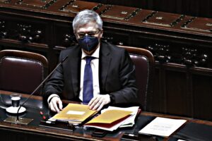 Salta la delega fiscale in attesa del Colle