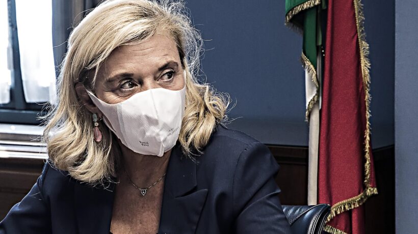 Da capo dei servizi segreti a capo del governo? Roba da Unione sovietica