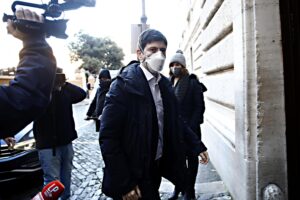 Obblighi e divieti sono stati imposti grazie a numeri opachi e atti di fede