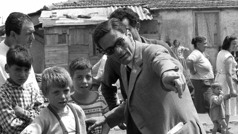 «Complottista» è la parola magica per fare tacere chi non è allineato