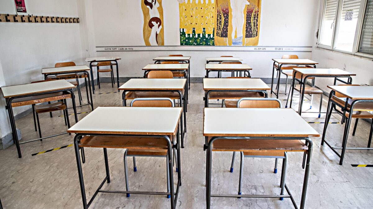 Il governo non vuole far respirare la scuola