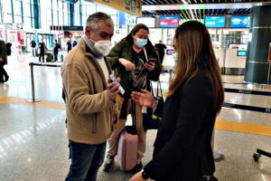 Speranza vuole i turisti ma li tratta da paria
