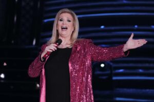 Iva Zanicchi: «Musica, due milioni alla fame. A Sanremo canterò per loro»