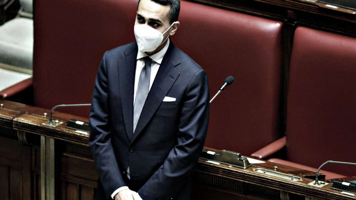 Se lo subisce, a Di Maio il «vaffa» non piace