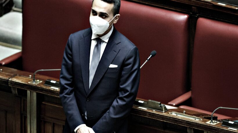 Se lo subisce, a Di Maio il «vaffa» non piace