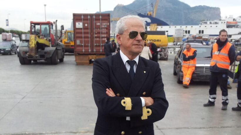 «Colpevole» di guarire i pazienti. Censurato il medico antiprotocollo